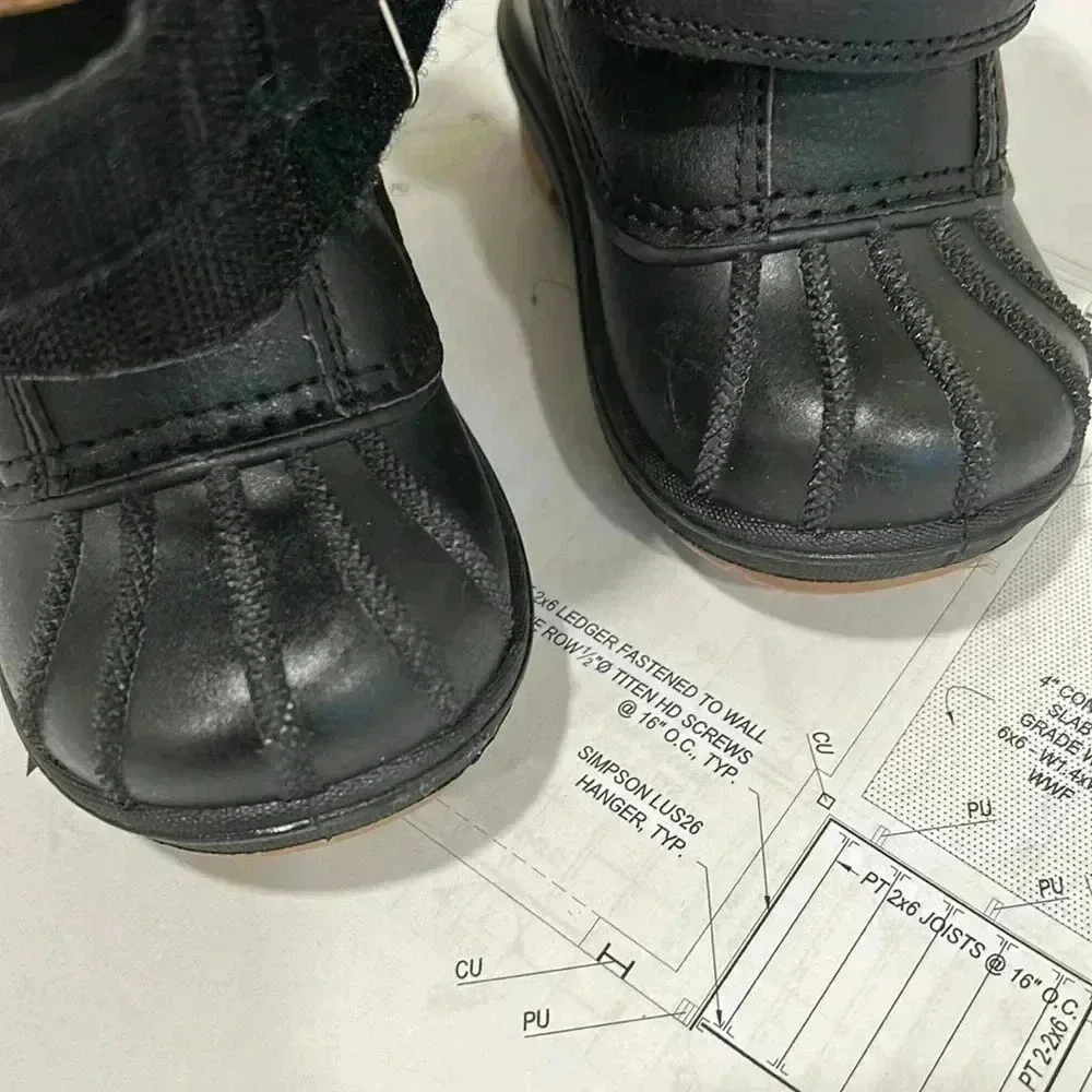 Cat & Jack boots